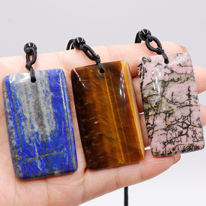 Vente en gros de bijoux en pierres précieuses en cristal naturel <span class=keywords><strong>Pierre</strong></span> de guérison Agate Eastern Power Collier à pendentif à breloque pour porter chance - Product Image 1