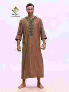 Nouvelle Robe Arabe Haut de Gamme pour Homme 2025 : Matière Douce Anti-Boulochage, Manches Trois-Quarts, un Jour Lumineux pour un Occasion Spéciale - Product Image 4