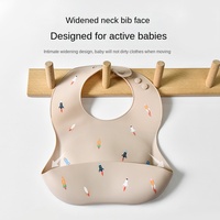 Bavoir imperméable personnalisé Naike pour bébé, en silicone de qualité alimentaire, super doux, avec poche anti-salissures.
