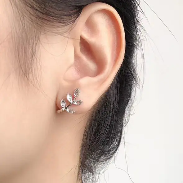 18K 14K Pure Gold Earrings Laboratory Grown Diamond Earrings Leaf Shaped Earrings Women's Fashionable Jewelry