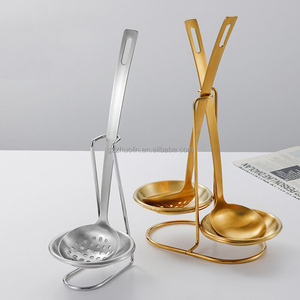 Mesa de fiesta Cúpula redonda Juego de calentadores de alimentos divididos Sartenes Cheffing Platos para servir Boda Oro blanco y cerámica Malasia Plato de frotamiento - Product Image 5