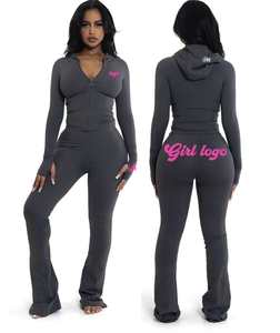 Bộ đồ bộ nữ thiết kế riêng theo yêu cầu năm 2024 chất liệu viscose jersey, gồm áo khoác có khóa kéo và lỗ cho ngón tay cái, quần ống loe. - Product Image 3