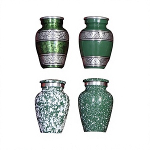 Ensemble de 4 urnes à souvenirs gravées vertes Urnes à souvenirs imprimées en métal bon marché pour restes humains disponibles à des prix raisonnables - Product Image 1