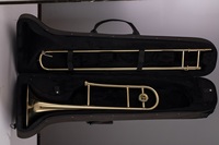 Professional Bb Key Brass Tenor Trombone Gold Lacquer Finish Easy Install for Stage Performance