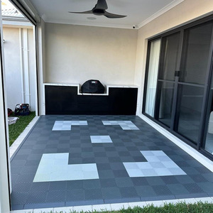 Dalles de <span class=keywords><strong>sol</strong></span> de garage, design en damier <span class=keywords><strong>noir</strong></span> <span class=keywords><strong>et</strong></span> <span class=keywords><strong>blanc</strong></span>, tapis de <span class=keywords><strong>sol</strong></span> pour lavage de voiture, dalles en plastique à emboîtement, atelier de détail automobile - Product Image 1
