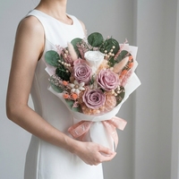 Handgefertigter Konservierter Blumenstrauß Echte Konservierte Blumen Getrocknete Rosen Valentinstag-Geschenk für Heim-Tischdekoration Blumengeschenk