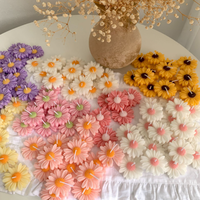 Anpassbare Mini-Gänseblümchen Duftkerzen Großpackung Mehrfarbige Blumenförmige Kerzen für Hochzeit Brautparty Aromatherapie