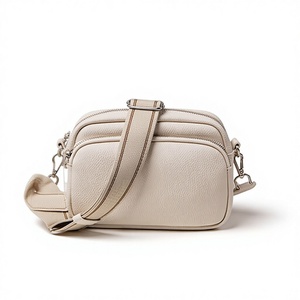 Bolso Bandolera de Piel Sintética Clásico Vintage para Mujer, Estilo Nuevo, Capacidad 3L+, Verano, Venta al Por Mayor - Product Image 1