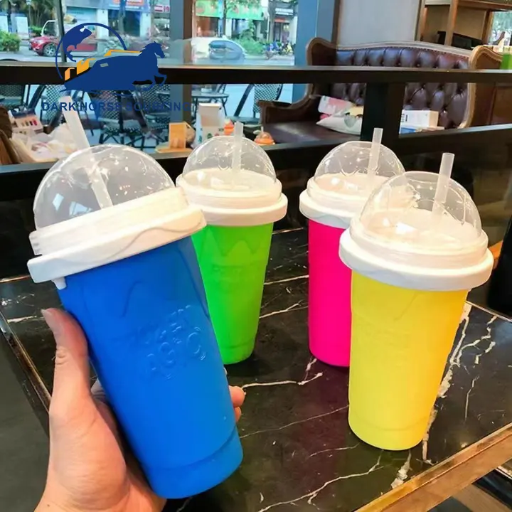 Verão Novo estilo Colorido Ice Cream Congelado Squeeze mágico Cup Silicone Slushy Maker Cup mão pitada congelar copo com Tampa