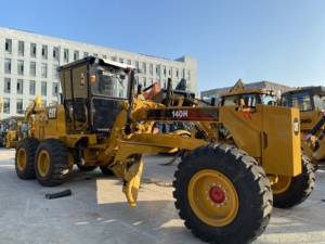 รถเกรดเดอร์ CAT 140H รุ่น Solid Machine Stable พร้อมริปเปอร์หลังครบชุด สำหรับปรับระดับถนนในเหมืองและปรับรูปร่างพื้นดิน - Product Image 4