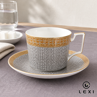 Service à thé LEXI gris à motifs floraux et mosaïque dorée, théière, tasse, soucoupe, motif en relief en porcelaine fine avec silhouette camée blanche, service à café