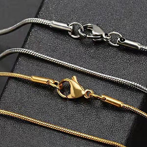 לא להכתים תכשיטים סיטונאי 18K זהב מצופה נירוסטה נחש שרשרת חסר צוואר לגברים 2mm עגול נחש עצם שרשרת שרשרת - Product Image 6