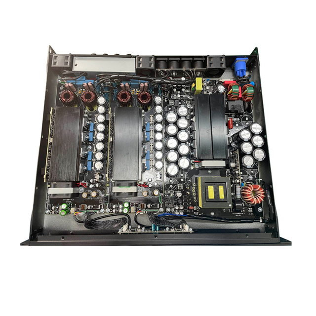 High Power Stereo Amplifier 4x700W Watt Excellent Sound Light Weight Digital Amplifier for Tour, Bass, Disco. and High-end Clubs