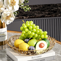 Plateau à fruits en plastique de luxe léger, style rétro, haut de gamme, en forme de fleur, avec motif incrusté d'or, pour le salon, pour fruits secs, en-cas, bonbons