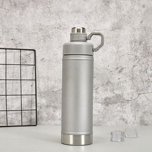 Taza de Viaje Aislada al Vacío de Acero Inoxidable de 750 ml, Asa Plegable, Rendimiento Térmico de 12-24 Horas, para Bebidas Calientes - Product Image 4