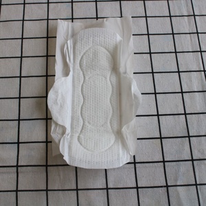 Serviette hygiénique jetable à ailettes 100% coton biologique, 8 couches, super absorbante, avec protection anti-fuites, SAP japonais, certifiée CE, faible MOQ, marque privée - Product Image 2