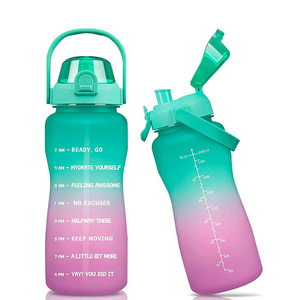 Garrafa Agua <span class=keywords><strong>2</strong></span> L Botella De Agua De 64 Oz all'ingrosso breve <span class=keywords><strong>2</strong></span> litri pulsante bere bottiglia d'acqua in plastica
