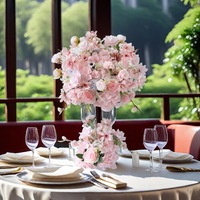 Arrangement floral de luxe pour mariage et événements, centre de table floral, centre de table de mariage