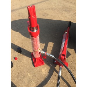 Gato hidráulico separable de 10 toneladas para reparación de chapa metálica con accesorios - Product Image 2