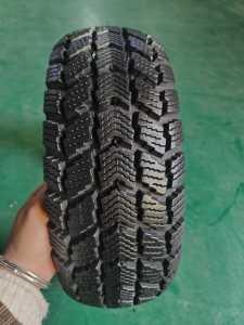 L'usine vend des pneus de moto 120/70-12 de haute qualité, à prix raisonnable et neufs, très demandés - Product Image 4