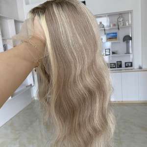 Perruque Lace Front <span class=keywords><strong>Balayage</strong></span> Perruques <span class=keywords><strong>Cheveux</strong></span> Bruts 13x4 Hd Lace Front Perruque Médicale Perruque Blonde Attachée à la Main Européenne Lisse Long <span class=keywords><strong>Balayage</strong></span> - Product Image 6