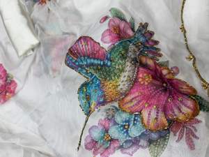 Sari de Organza con Estampado Floral Tradicional, Blusa de Seda Satinada Hecha a Mano, Ropa de Fiesta, Belleza Clásica, Elegancia Moderna - Product Image 3