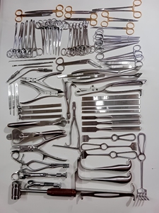Ensemble d'instruments chirurgicaux orthopédiques de haute qualité, 74 pièces, en acier inoxydable allemand, réutilisable, autoclavable, certifié CE - Product Image 1