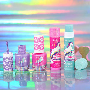 Bouteille d'eau de <span class=keywords><strong>baume</strong></span> à lèvres pour filles, bouteille de <span class=keywords><strong>boisson</strong></span> pour salon de beauté, tasse pour enfants, Tube de <span class=keywords><strong>baume</strong></span> à lèvres, ensemble de vernis à ongles, vente en gros - Product Image 2