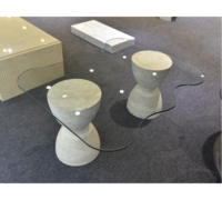 Meubles de salon de luxe personnalisés SHIHUI Base en travertin naturel irrégulier Table basse en marbre avec dessus en verre