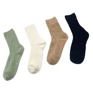 Bán Sỉ Cotton Hữu Cơ Vớ Thể Thao Nhiều Màu Sắc Tùy Chỉnh Phụ Nữ Cotton Crew Socks Cho Phụ Nữ