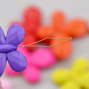 100 piezas por bolsa, <span class=keywords><strong>precio</strong></span> al por mayor, accesorios <span class=keywords><strong>de</strong></span> costura a mano, <span class=keywords><strong>enhebrador</strong></span> <span class=keywords><strong>de</strong></span> aguja fácil <span class=keywords><strong>de</strong></span> plástico - Product Image 6