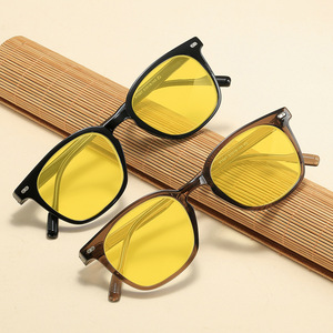 Gafas con Marco Cuadrado de <span class=keywords><strong>PC</strong></span>, con Bloqueo de <span class=keywords><strong>Luz</strong></span> <span class=keywords><strong>Azul</strong></span> y <span class=keywords><strong>Lentes</strong></span> con Tinte Amarillo y Rojo <span class=keywords><strong>para</strong></span> Conducir de Noche, al por Mayor - Product Image 2