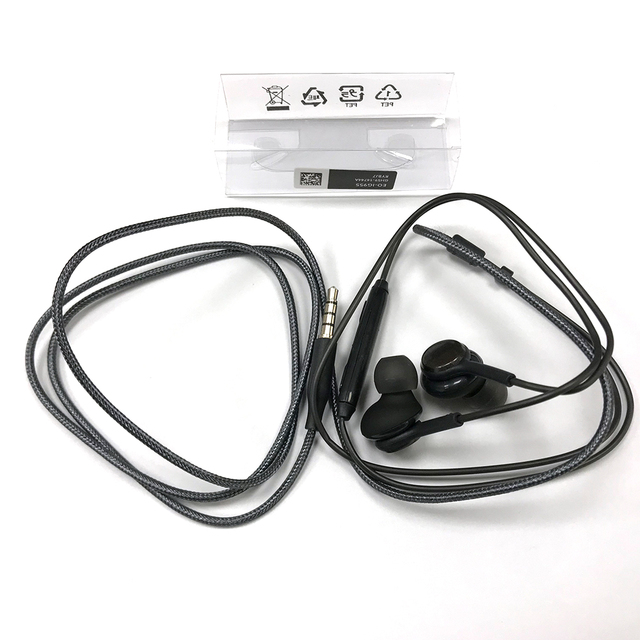 Hot Sales S8 Sports Earphones Black 3.5mm Gaming In-ear Wired Earphones Headphones With Microphone Wire Headset Headphone