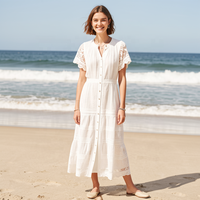 Robe midi romantique en coton naturel pour femme, avec dentelle blanche au crochet, boutonnée, à volants, style estival/inspiration féminine française