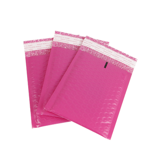 Desain Populer Perekat Kuat Tahan Air 6X9 6X10 Hot Pink Poly Bubble Mailers untuk Grosir