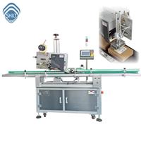 Machine d'impression et d'étiquetage automatique de données variables pour l'emballage de boîtes en carton