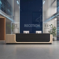 Comptoir d'accueil minimaliste moderne en MDF écologique et durable pour hall d'hôtel et bureau d'entreprise