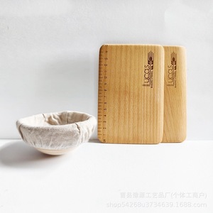 Mini tabla de madera para hornear con regla de medición para transferir masa de pan y trabajar con repostería, artesanía ecológica - Product Image 4