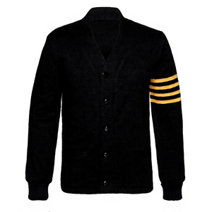 Cardigan noir pour homme avec logo personnalisé, rayures jaunes sur les manches, en acrylique tricoté, col en V, pull pour homme et femme, style universitaire - Product Image 1