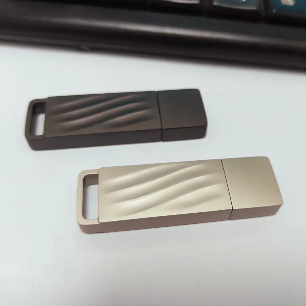 Nouveau design métal 1 to usb flash drives usb3.0 clé USB 2 to avec plus de 500 M/S vitesse d'écriture original pleine capacité clé usb USSD