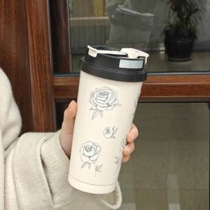 Tasse à café personnalisée Muguet pour fille, en acier inoxydable 304, thermos double paroi, portable pour voiture avec paille - Product Image 4