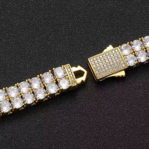 Collier unisexe de luxe plaqué argent 18 carats de qualité supérieure avec chaîne à maillons et accent diamant, idéal pour les occasions décontractées, les événements festifs et les anniversaires – Promotion Spéciale - Product Image 3