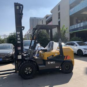 Montacargas LIUgong, Nuevo Montacargas Chino de 3 Toneladas/3.5 Toneladas, Montacargas Neumático de Gas LP de Triple Mástil - Product Image 2