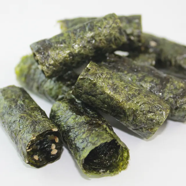 Ingredientes naturais rolos de algas torcidas