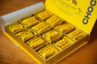 Boîtes cadeaux en carton ondulé de luxe personnalisées avec logo en gros pour Rhino Choco VIP Royal Pussycat, gaufrage, boîte en papier kraft avec revêtement UV