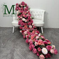 Nouvel arrivage de guirlandes de fleurs artificielles en rose rose vif pour la décoration de table de Pâques pour l'obtention du diplôme d'Halloween de mariage