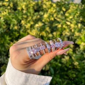 All'ingrosso della fabbrica 8A taglio <span class=keywords><strong>di</strong></span> fiori <span class=keywords><strong>di</strong></span> ghiaccio zircone <span class=keywords><strong>di</strong></span> alta qualità rosa zircone S925 in argento Sterling anello donna gioielli anello a mano Set - Product Image 4