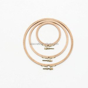 Telai da ricamo rotondi in legno per lavoretti fai da te, di varie dimensioni - Product Image 3