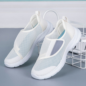 <span class=keywords><strong>Zapatos</strong></span> de malla transpirable con velcro de talla grande para <span class=keywords><strong>personas</strong></span> <span class=keywords><strong>mayores</strong></span>; <span class=keywords><strong>Zapatos</strong></span> de verano para caminar de hombre y mujer con pie ancho y empeine alto - Product Image 1