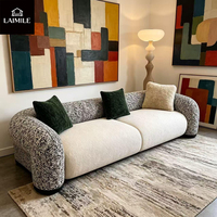 Canapé droit moderne en tissu, canapé rembourré bicolore en bouclette, design à accoudoirs incurvés, canapé de luxe 3 places pour villa, salon, maison
